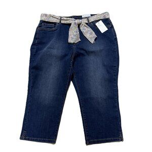 New with tags Classic Stretch denim Capri 18 Floral Belt plus size